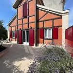 La Petite Angerienne Holiday home Saint-Jean-d'Angely