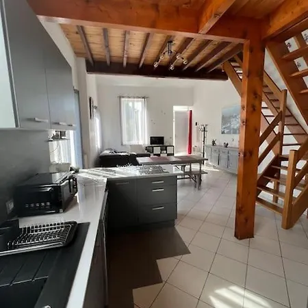 La Petite Angerienne Saint-Jean-dʼAngély