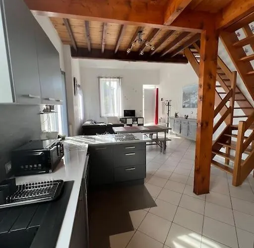 La Petite Angérienne Saint-Jean-dʼAngély